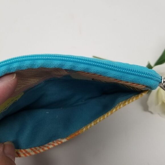 Small FOSSIL BAG with Key Accent - Picture 4 of 8